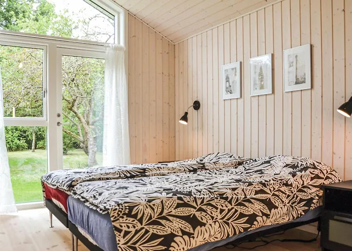 別荘 Three-bedroom In Dronningmølle