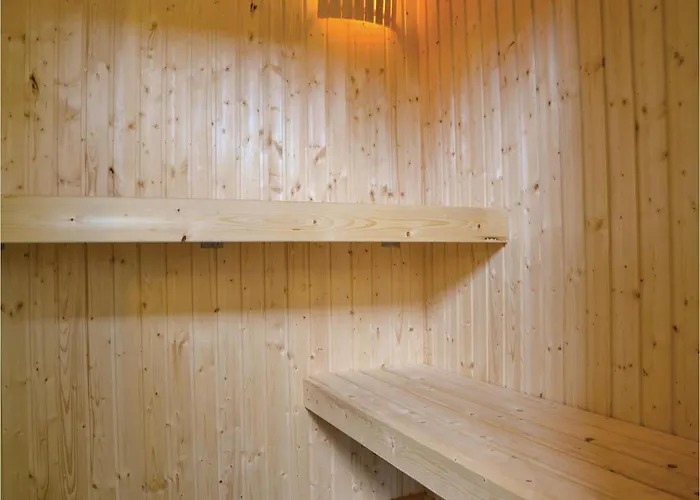 Three-bedroom In 別荘 *